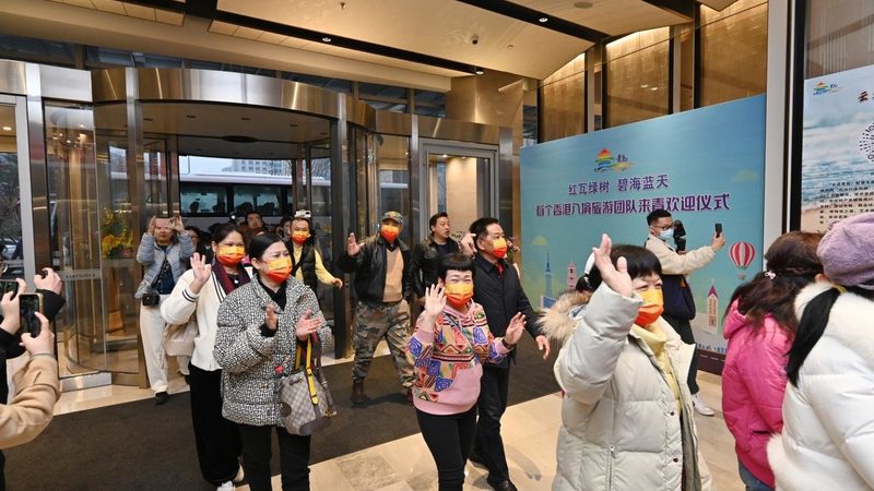 活动结束后，对团建活动效果进行评估。可以从以下方面进行评估：